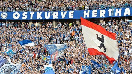 Wer hat das Hertha-Banner gestohlen?