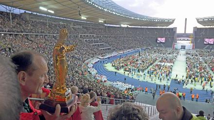 Gottesmutter statt Pokal: Ein Abend im Olympiastadion mit Benedikt XVI.