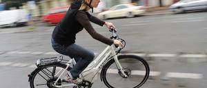 Immer beliebter: Bereits 2,1 Millionen E-Bikes rollen auf Deutschlands Straßen umher - ob für den täglichen Arbeitsweg, den Ausflug oder den Lieferdienst.
