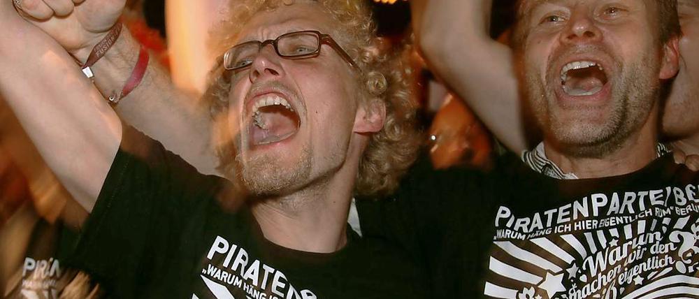 Bei der Piratenparty im Ritter Butzke ging es teilweise hoch her. Doch es gab immer wieder auch nachdenkliche Stimmen.