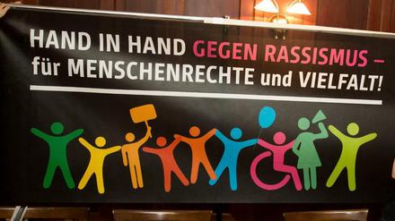 Am 19. Juni soll in Berlin eine Menschenkette gegen Rassismus und vom Roten Rathaus bis nach Prenzlauer Berg reichen.