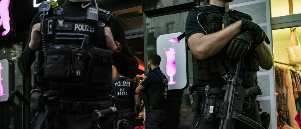 382 Einsätze wegen Clankriminalität hat es im vergangenen Jahr in Berlin gegeben. 