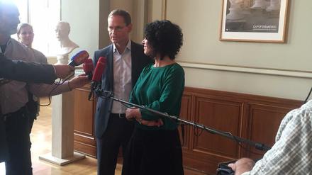 Grünen-Landesvorsitzende Bettina Jarasch und Michael Müller äußern sich nach den Sondierungsgesprächen.