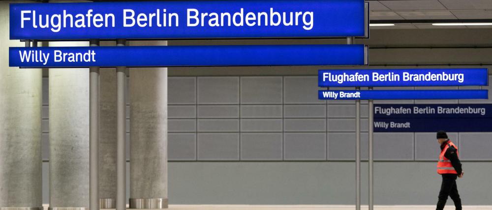 Einen Bahnhof für S-Bahnen, Fern- und Regionalzüge gibt es bereits. Folgt bald eine U-Bahnstation?