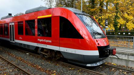 Umstieg: Auf der Strecke des Prignitz-Express kommen künftig batterieelektrische Züge zum Einsatz.