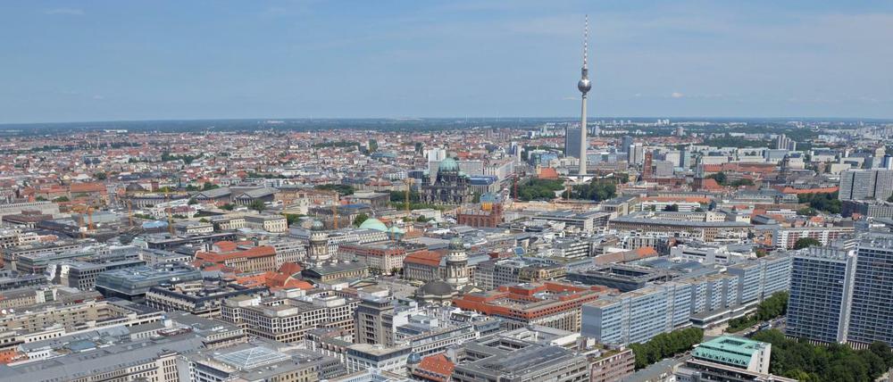 Blick auf das Berliner Stadtzentrum mit dem Fernsehturm. 