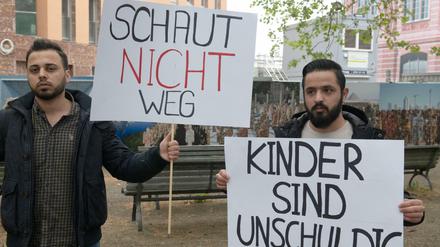 Weltpolitik in Berlin. Kürzlich wurde in Mitte für die Rückführung der Kinder von IS-Kämpfern aus Syrien demonstriert. 