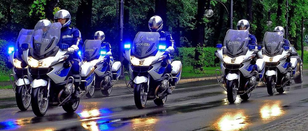 Die Motorradstaffel der Polizei wird ab Dienstag auch bei Queen Elizabeth im Einsatz sein.