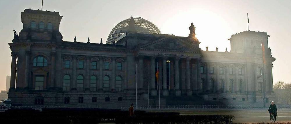 Im Reichstag und den Bundestagsgebäuden ist der Strom ausgefallen.
