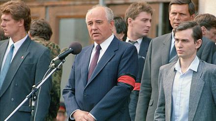 Ilja Zaslawski (rechts) mit Michail Gorbatschow, Moskau 1991.