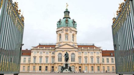 Nach zweijähriger Sanierung öffnen sich am Freitag wieder die Türen zum Neuen Flügel am Schloss Charlottenburg.
