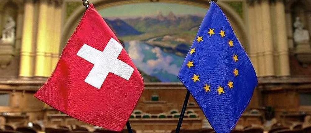 Die Schweiz fordert die EU mit ihrer neuen Zuwanderungsregelung heraus.