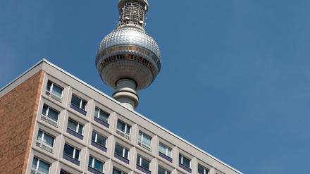 Mieten so hoch wie der Fernsehturm? Der Berliner Senat hat das Wachstum "gedeckelt".