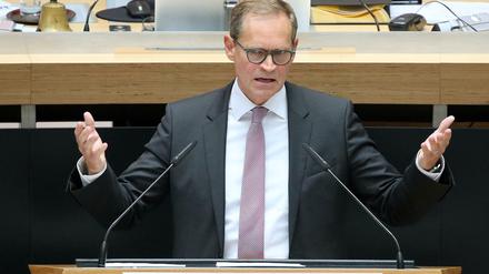 Der Regierende Bürgermeister Michael Müller warb in einer leidenschaftlichen Rede für klare Kante gegen Rechtsextreme.