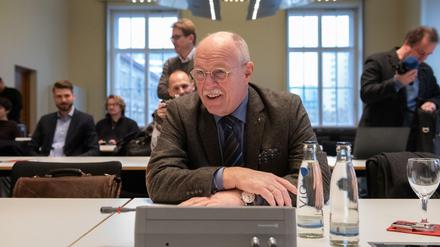 Der ehemalige Technikchef am BER-Flughafen Horst Amann bei einer Sitzung des BER-Untersuchungsausschusses 