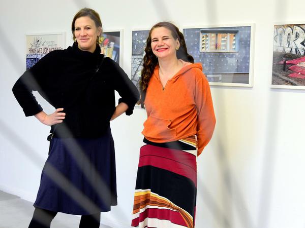 Die Macherinnen Lena Reich und Sudanne Schulze-Jungheim in den Räumen des Müllmuseums.