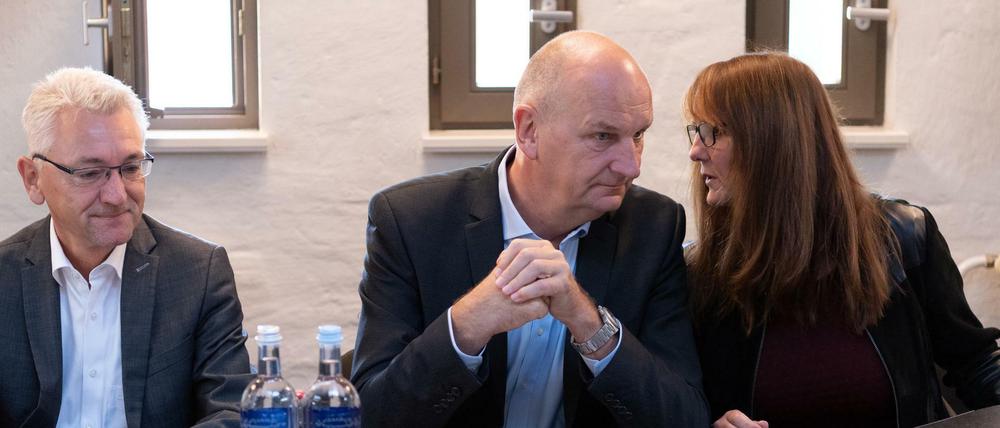 Dietmar Woidke (m, Ministerpräsident), Mike Bischoff (SPD-Landesfraktionsvorsitzender), Katrin Lange (stv. SPD-Landesvorsitzende)