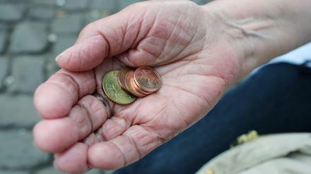 Niedrige Renten und steigende Mieten: Laut der Studie haben viele Rentner Sorge um bezahlbaren Wohnraum.