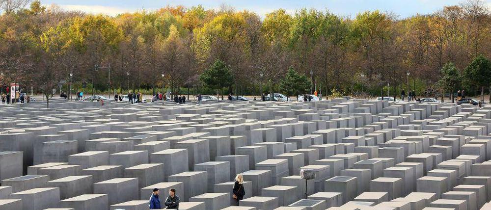 Nicht immer gehen Besucher des Holocaust-Mahnmals sorgfältig mit dem Gedenkplatz um. 