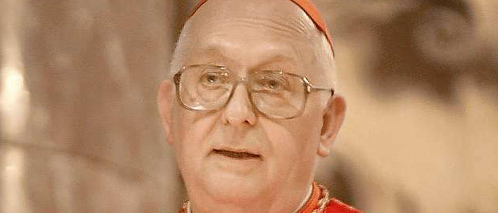 Kardinal Sterzinsky, Oberhirte der Berliner Katholiken, muss seinen 75. Geburtstag im Krankenhaus verbringen.
