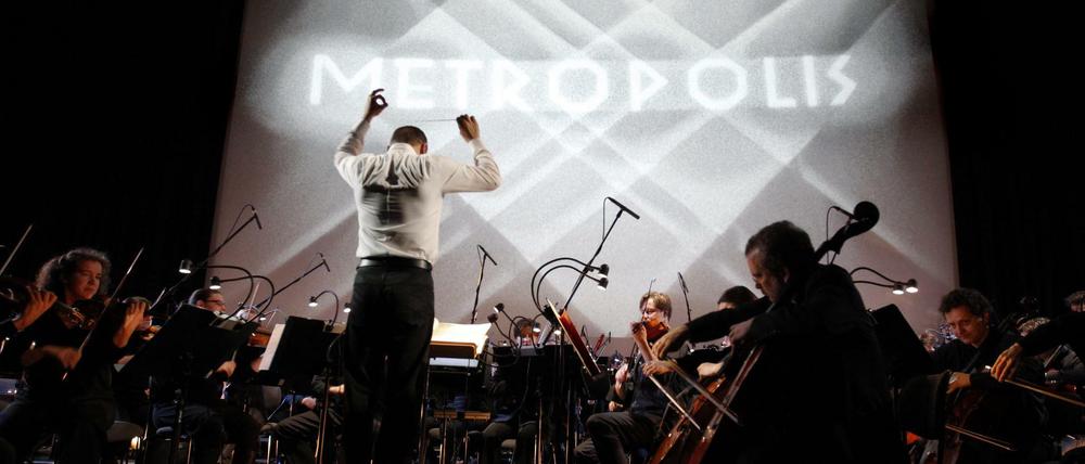Das Rundfunk-Sinfonieorchester Berlin 2010 bei der Vertonung des Stummfilms "Metropolis" von Fritz Lang. 