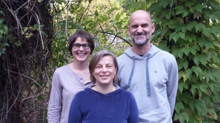 Gabi dan Droste (Mitte) mit ihren beiden Kollegen. Sie werden bis 2020 Theater am Winterfeldtplatz leiten. 