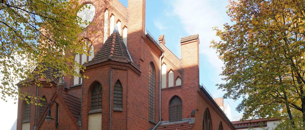 Die Friedenskirche Charlottenburg an der Bismarckstraße feiert von Freitag bis Sonntag ihr 120-jähriges Bestehen.