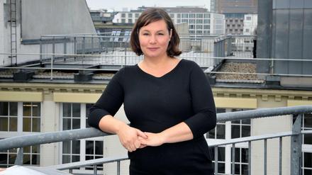 Antje Kapek, Grünen-Chefin im Abgeordnetenhaus, auf dem Dach des Tagesspiegel-Gebäudes.