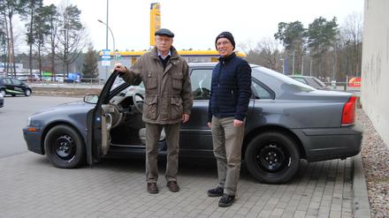 Fahrschule mit 80. Der Rentner Dieter Marquardt lässt seiner Familie zuliebe seine Fahrtauglichkeit testen.