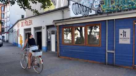 Die Schreibfederpassage mit dem geschlossenen Haferkater und der holländischen Snackbar "Frituur de Molen" 