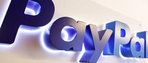 Paypal ist ein Bezahldienst mit Zentrale im San José in Kalifornien und beschäftigt weltweit (noch) rund 13.000 Mitarbeiter.