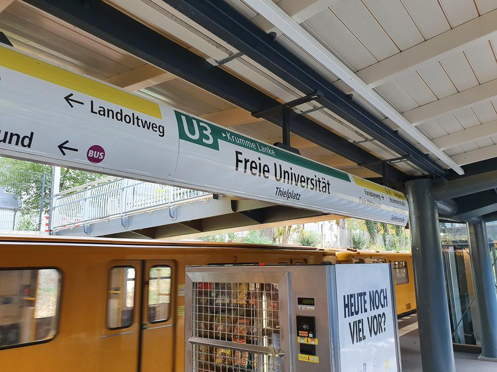 Thielplatz forever dank Denkmalschutz UBahnhof „Freie Universität