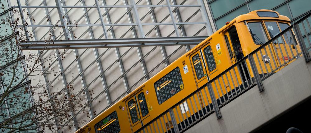 Alle Berliner sollen ein Ticket für BVG und S-Bahn haben – ob sie wollen oder nicht. Diese Idee wird in einer Studie erörtert.
