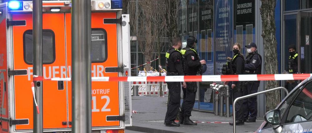 Im Berliner Sony-Center starb am Samstag ein 24 Jahre alter Mann in einem Aufenthaltsraum