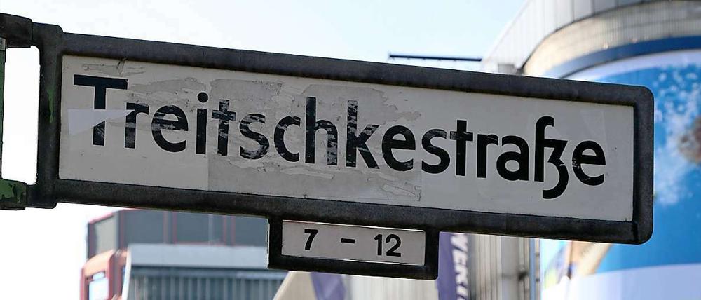 Dauerkonflikt. Seit diesem Foto von 2007 hat sich die Schlossstraße stark verwandelt - die angrenzende Treitschkestraße soll jetzt umbenannt werden.