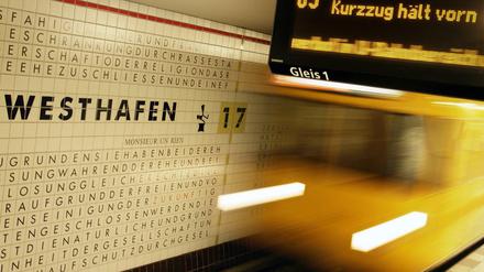 Bei der Berliner U-Bahn läuft nicht alles rund - der Vorstand soll das ändern.