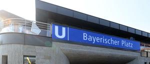 Nächster Halt: U-Bahnhof Bayerischer Platz.