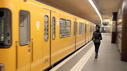 Eine U-Bahn in Berlin.