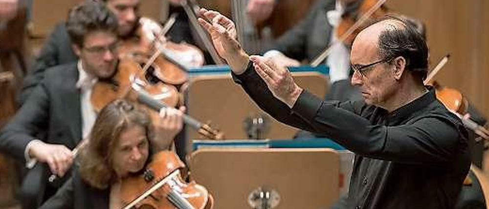 Franck Ollu und das Deutsche Symphonie-Orchester Berlin spielen „Double Up“ von Simon Steen-Andersen.