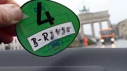 Autofahrer in Berlin sind mit der Umweltzone überfordert.