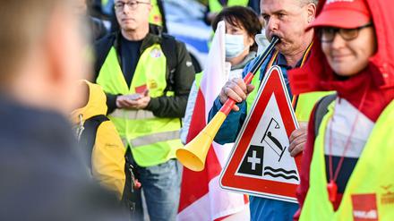 Es werde nicht durchgängig gestreikt, um die medizinische Versorgung vor Ort zu sichern, sagt Gewerkschaftssekretär Ralf Franke.