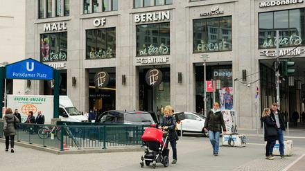 Seit ihrer Eröffnung den Kritikern von Fast Fashion ein Dorn im Auge: die Mall of Berlin. 
