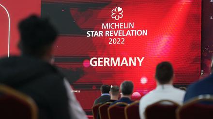 Sterneköche bei der Verleihung der Michelin-Sterne 2022 für deutsche Restaurants in Hamburg. 