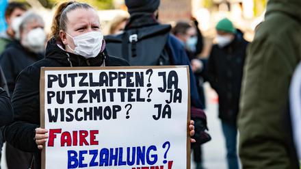 Im vergangenen Herbst demonstrierten Pflegekräfte des landeseigenen Vivantes-Konzerns in Berlin für höhere Löhne.