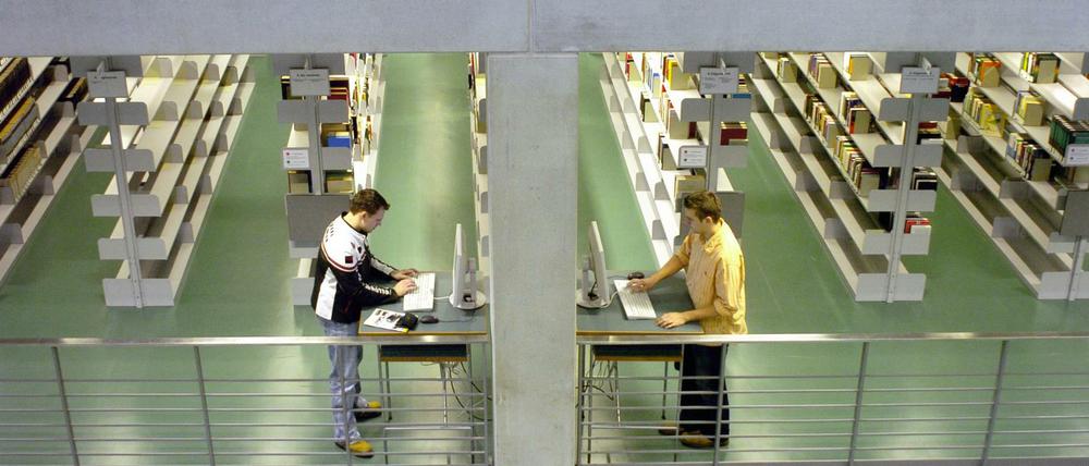 Länger lesen: Studierende in der TU-Bibliothek. Für die CDU haben lange Öffnungszeiten auch eine „soziale Komponente“.