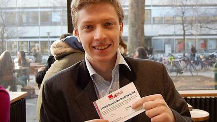 Till Warning (21) hat 2011 für die CDU bei den BVV-Wahlen Tempelhof-Schöneberg kandidiert, nun schlich er sich als Richard Deep bei der SPD ein. Er studiert Geschichte in Göttingen.