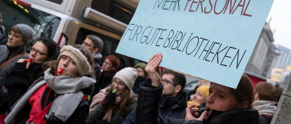 Bereits am Donnerstag streikten Beschäftigte der Berliner Stadt- und Landesbibliotheken.