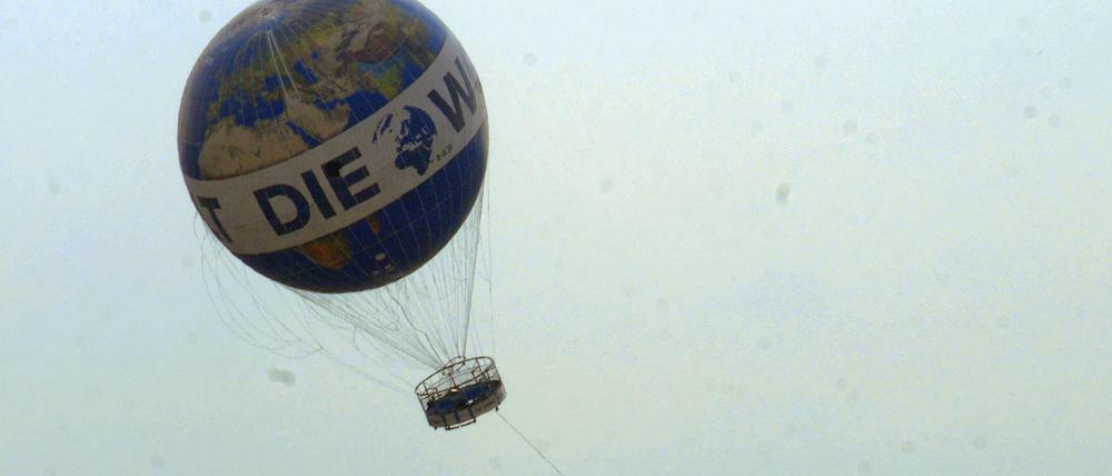 Anfang Mai war der "Welt"-Ballon bei einer Sturmböe in Schräglage geraten - mit Touristen an Bord.