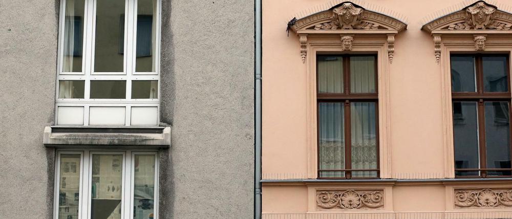 Hausfassaden im Berliner Bezirk Kreuzberg zu sehen. 