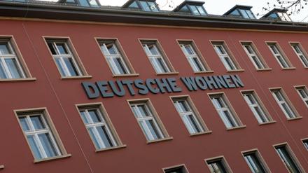 Die börsennotierte "Deutsche Wohnen" wurde von amerikanischen Ratingagenturen herabgestuft.